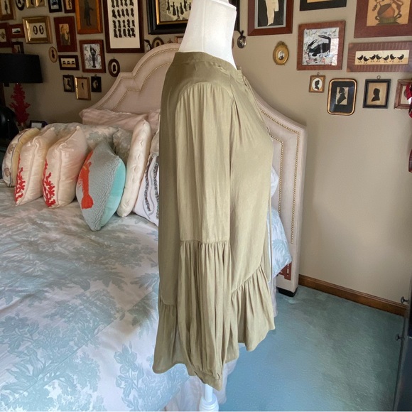 RO&DE Olive Color Peasant/Hi-Low Blouse, Long Sleeve - Picture 3 of 9